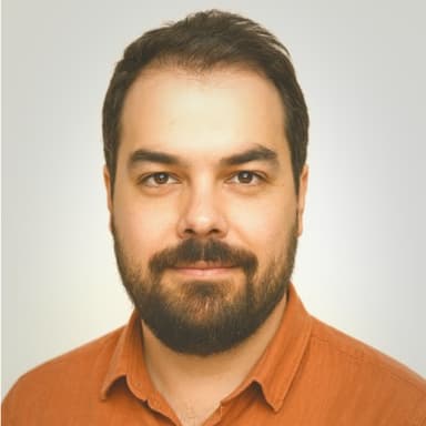 Hi! I'm Avi Koenig